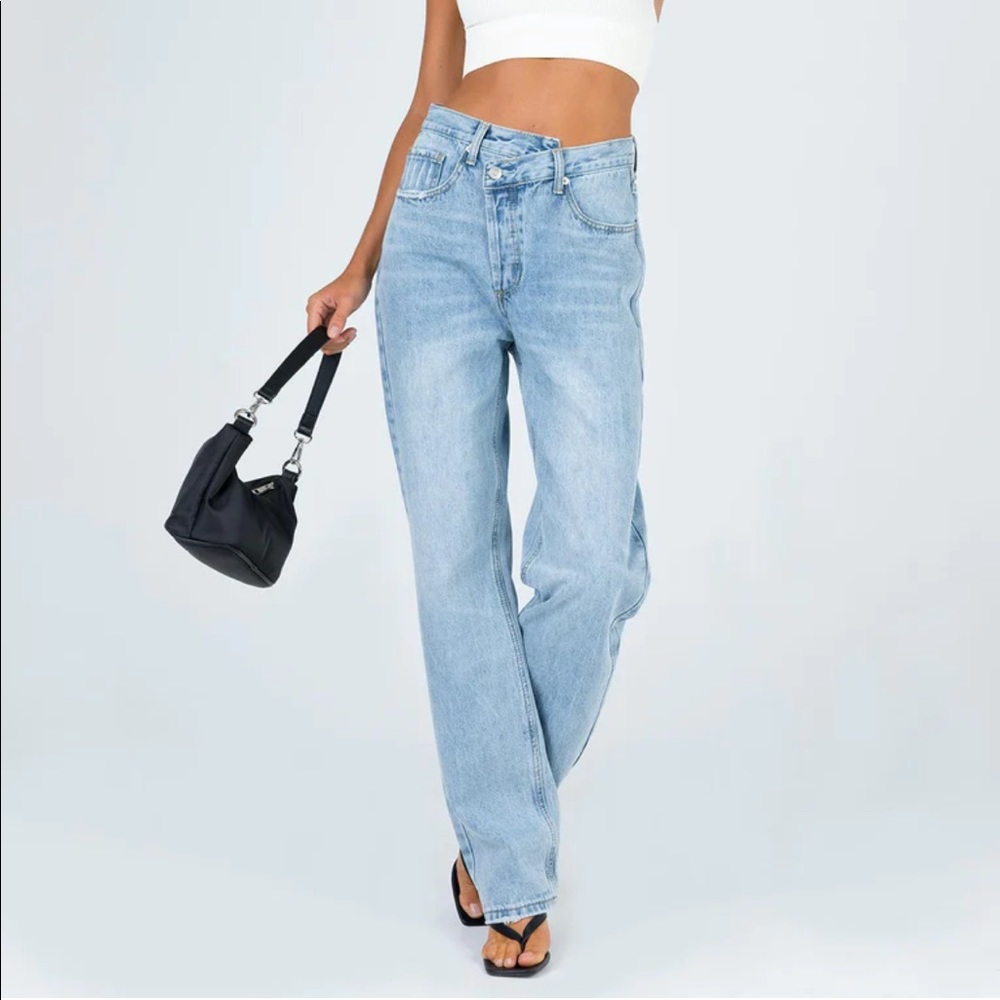 Princess Polly Holly Asymmetric Straight Leg Jeans Light Wash New Sz 8
